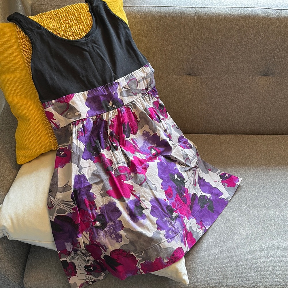 Beautiful batik style sundress! 💜